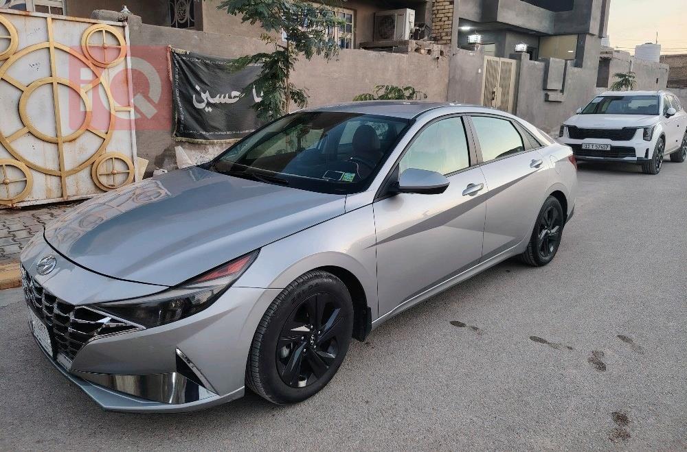 هیۆندای ئەلەنترا